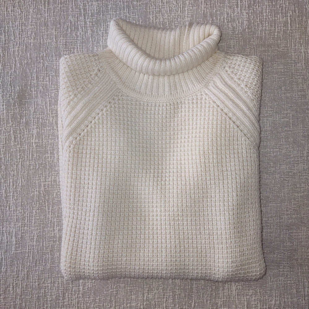 Banana Republic Size XS Turtleneck Cream Sweater